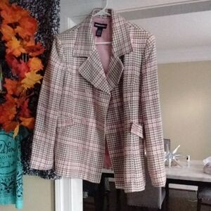Norton McNaughton Pink and White Houndstooth Blazer